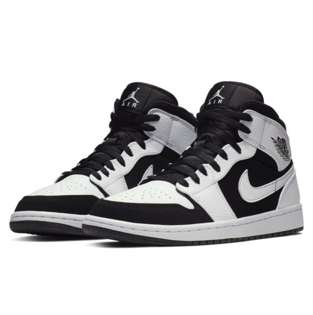 Jordan 1 Mid White Black 554724-113