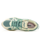Asics Gel-Kahana 8 Beige Mint