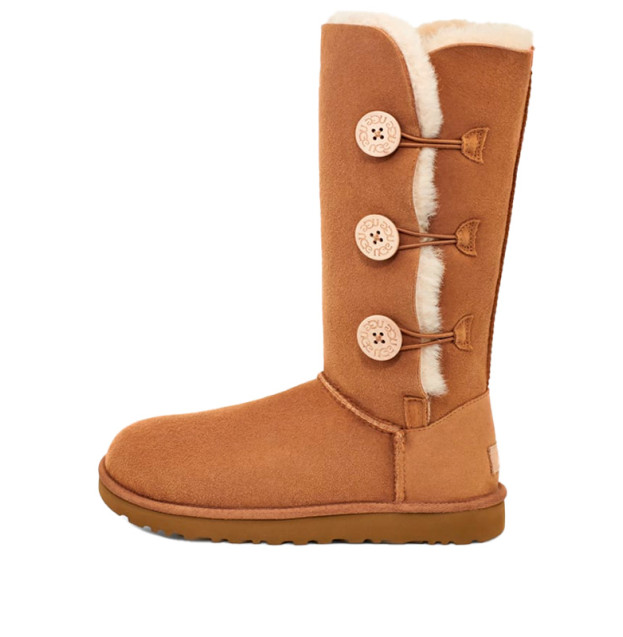 UGG Classic Bailey Button Triplet II Boot Chestnut 1016228