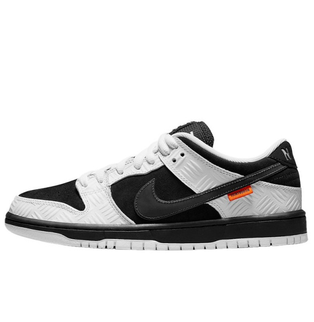 Nike SB Dunk Low x TIGHTBOOTH FD2629-100