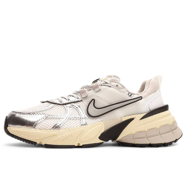 Nike V2K Run Summit White Metalic Silver