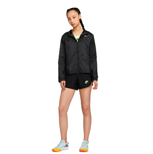 Ветровка Nike ESSENTIAL JACKET CU3217-010