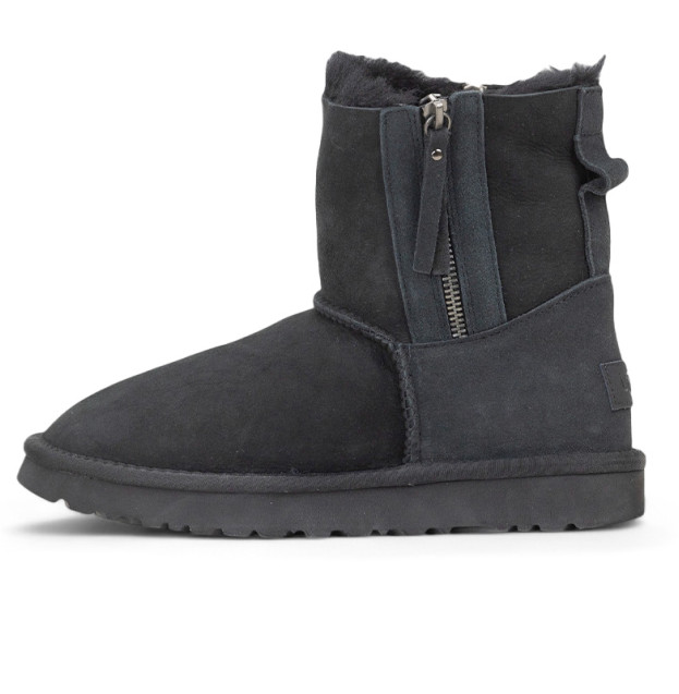 UGG Classic Short Zip Black
