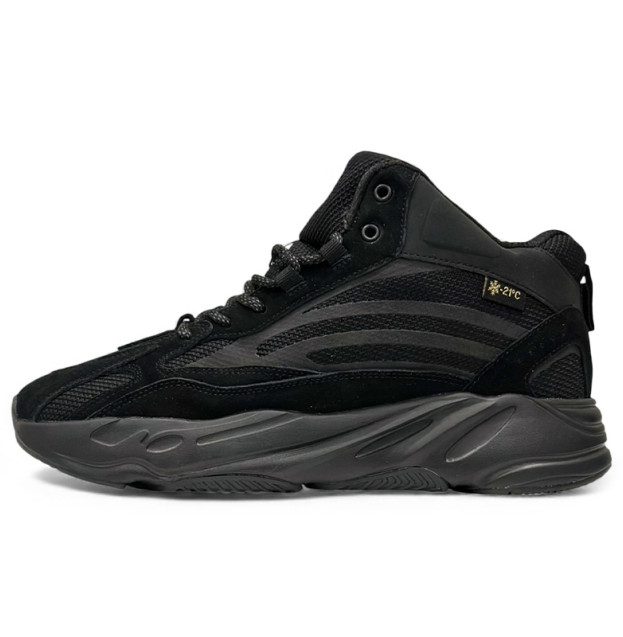 Adidas Yeezy Boost 700 Black С МЕХОМ