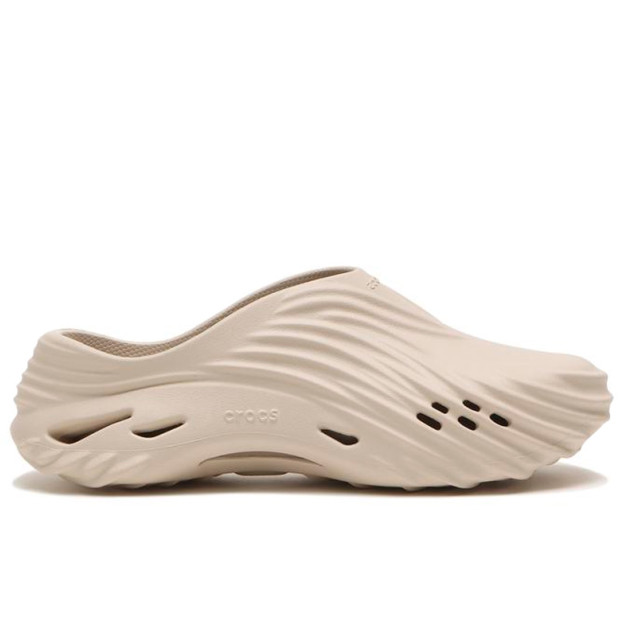 Crocs Echo Wave Clog Almond