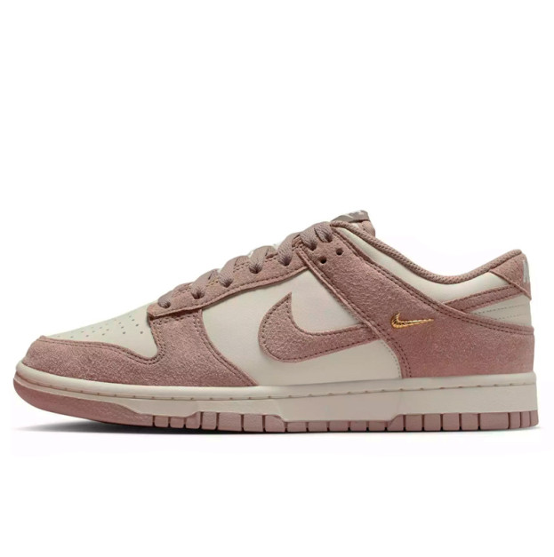 Nike Dunk Low Malt Mini Swoosh IB4417-105