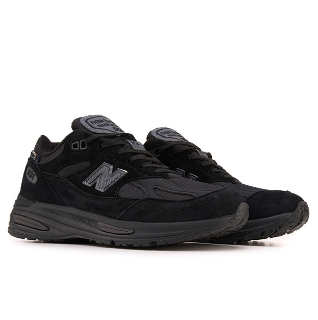 New Balance 991v2 Black London Marathon Edition
